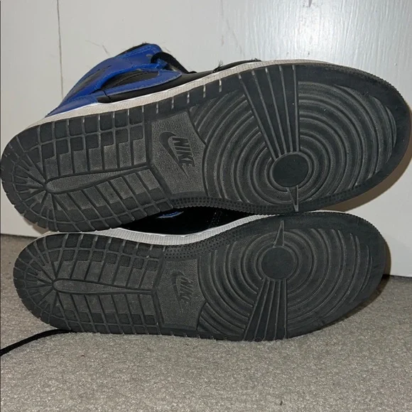 Nike Kids Black and Blue High-Top Air Jordan - Picture 5 of 6